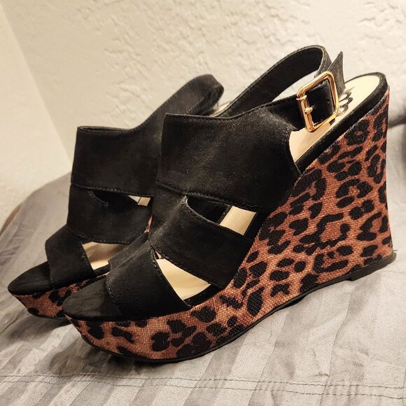 Fergalicious Valentina Platform Wedge Sandals - Size 7.5 - Cheetah Print Design - Picture 2 of 8
